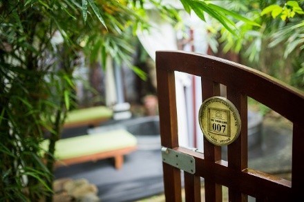 Tắm bungalow Núi Thần Tài: ‘Thiên đường’ nghỉ dưỡng dành cho các cặp đôi