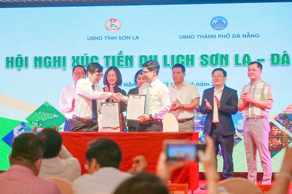 KHU DU LỊCH CVSKN NÚI THẦN TÀI THAM GIA SỰ KIỆN SẮC MÀU SƠN LA